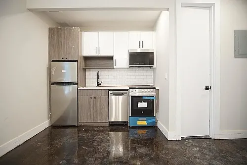 1591 Sterling Pl #2D Photo 1