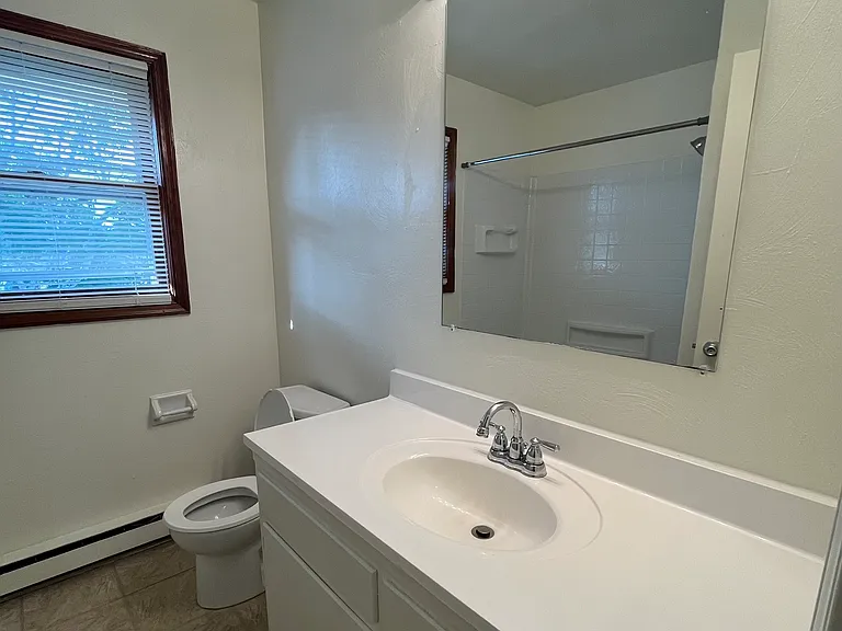 Apartment Heights — Photo 22