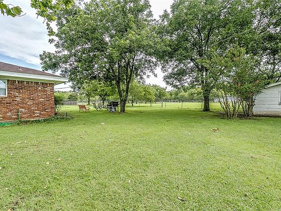 5th image of 1485 Broad Valley Dr
