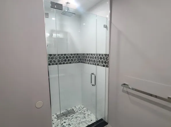 21 65th Street image 13 of 17