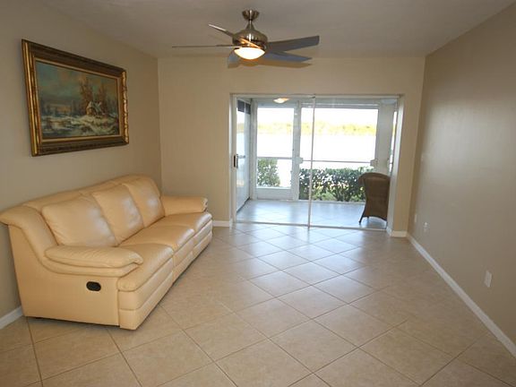 5th image of 1015 Mainsail Dr Unit 105