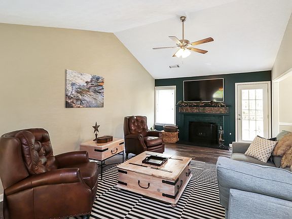 4th image of 78 River Park Way