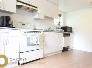 166 W 20th Ave #1A, Vancouver, BC V5Y 2C3