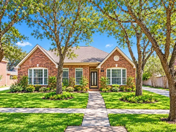7015 Greatwood Trails Ct, Sugar Land, TX 77479