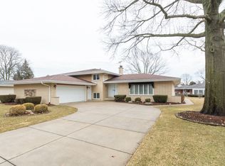 12231 S Oak Park Ave, Palos Heights, IL 60463