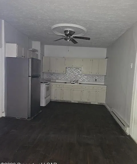 177 Gracedale Ave #2 — Photo 3