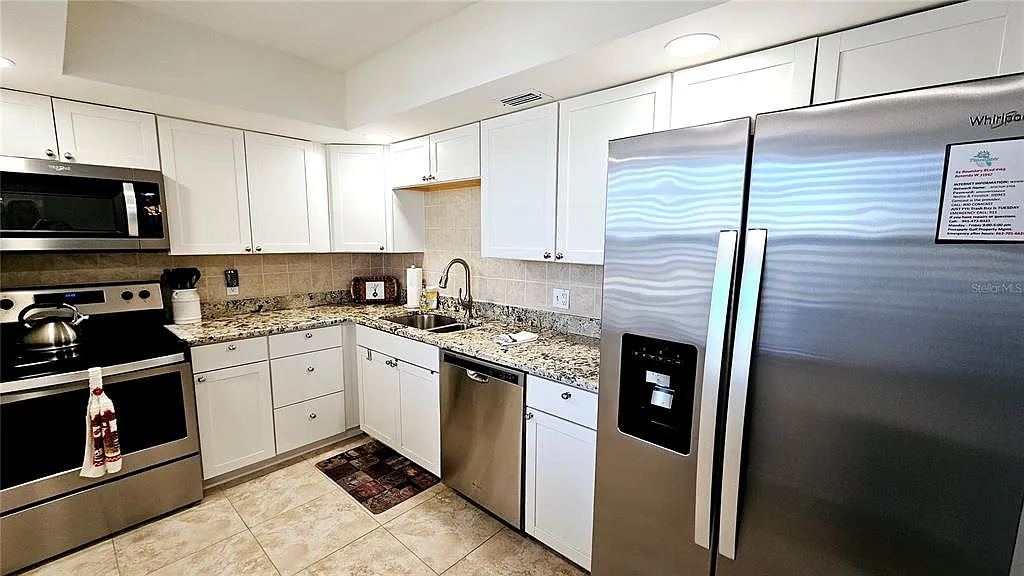 2 bed, 2.0 bath, 1118 sqft, $2,950 — Photo 4