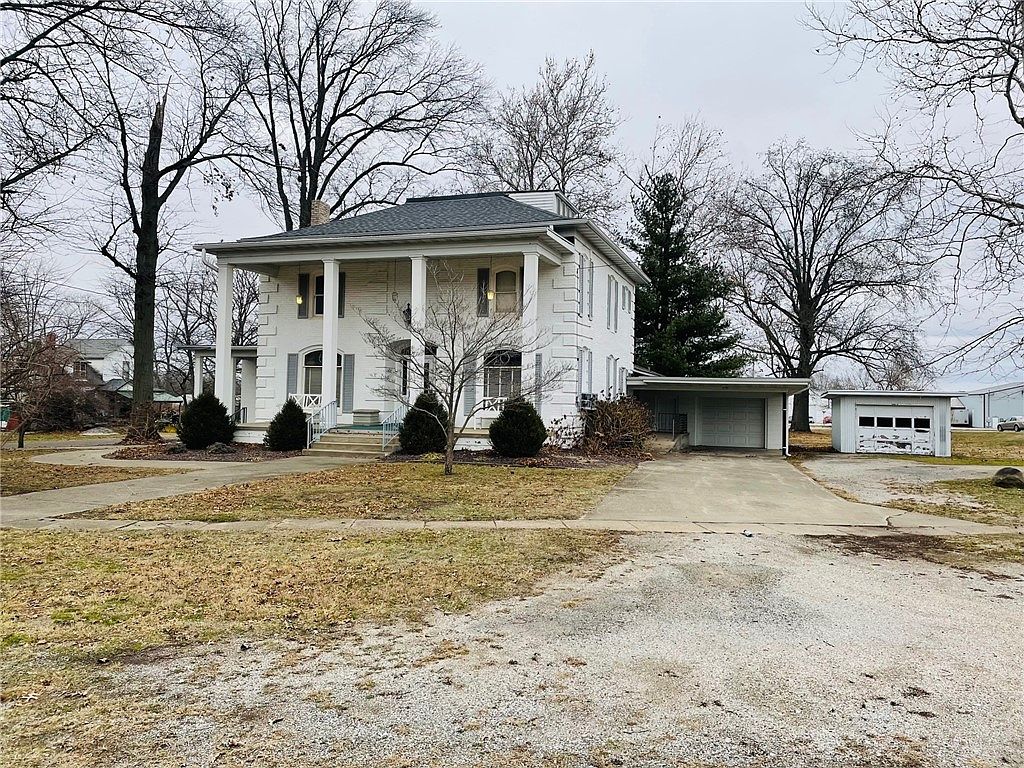 206 W North St, Brownstown, IL 62418 Zillow