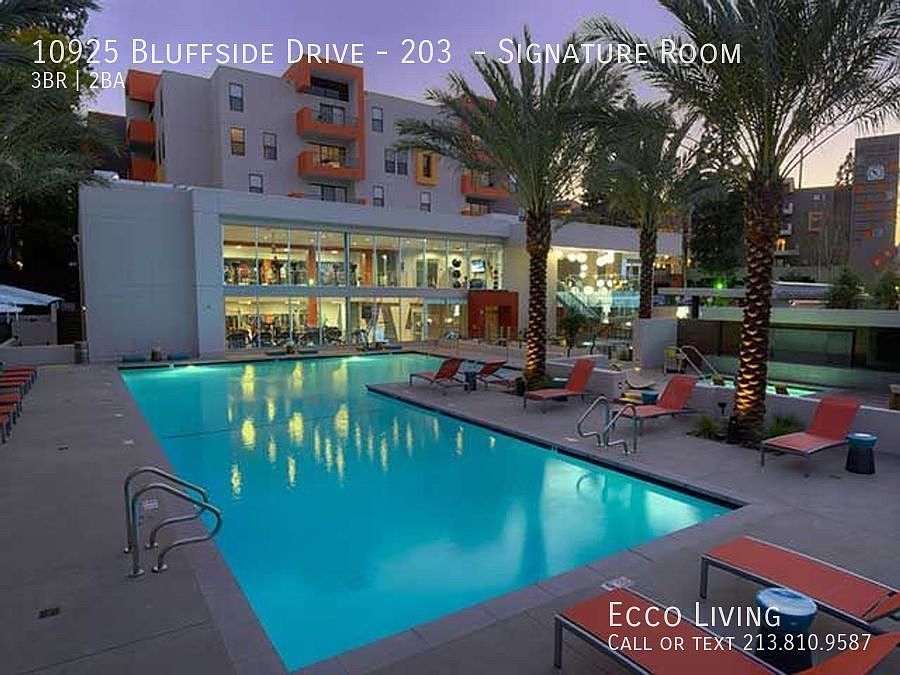 1st image of 10925 Bluffside Dr #203