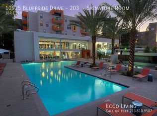 10925 Bluffside Dr #203, Studio City, CA 91604