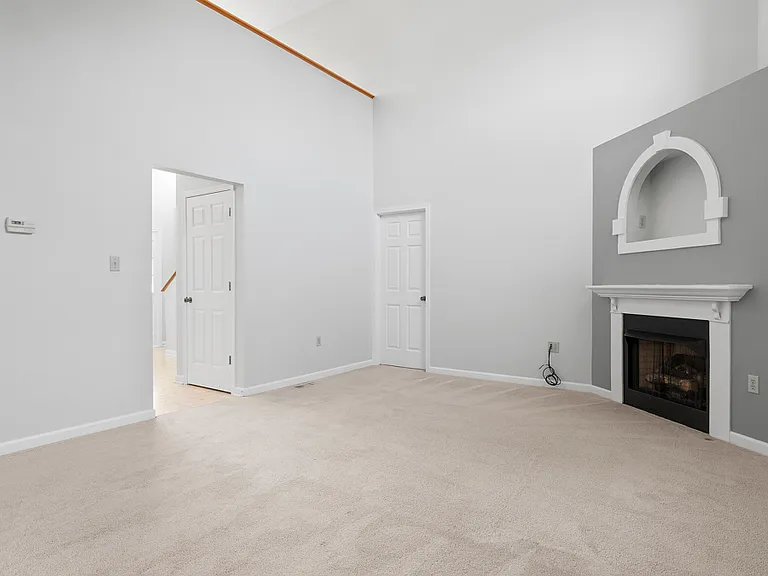 602 Cassandra Dr — Photo 13