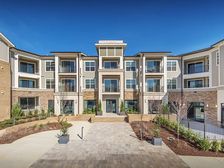 The Cardinal Apartments — Photo 19