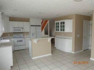 1202 Candela Ln, Grand Ledge, MI 48837