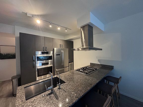 2nd image of 7120 E Kierland Blvd Unit 206
