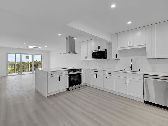 2nd image of 3050 N Palm Aire Dr APT 704