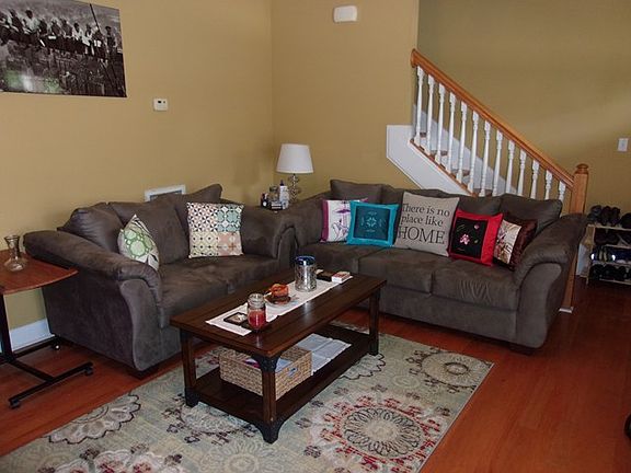 4th image of 104 Vail Dr