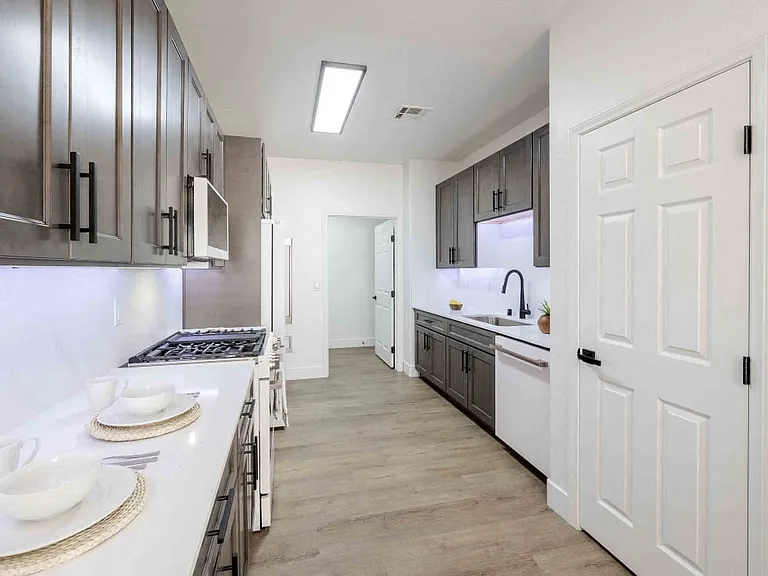 The Townhomes at Horizon Ridge, Henderson, NV, Kitchen