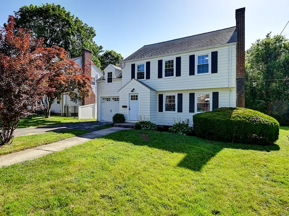 2 Middlefield Drive, West Hartford, CT 06107