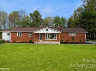 3940 E Maiden Rd, Maiden, NC 28650