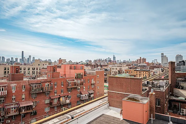 Rented by Nooklyn NYC LLC | media 42