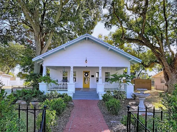 901 W Baker St, Plant City, FL 33563