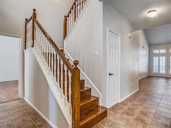 5th image of 4117 Aldenham Dr