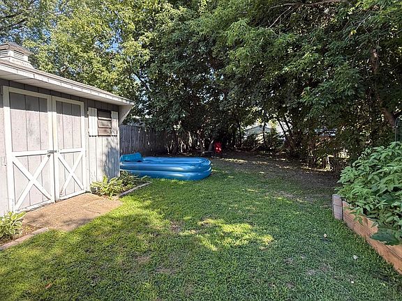 3rd image of 81 Johnson Ave