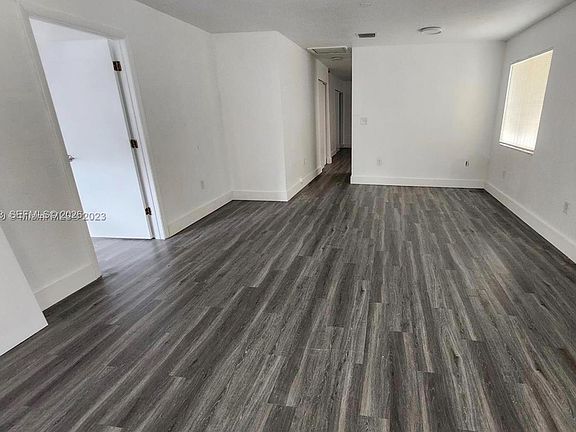 5th image of 580-590 NW 58th St
