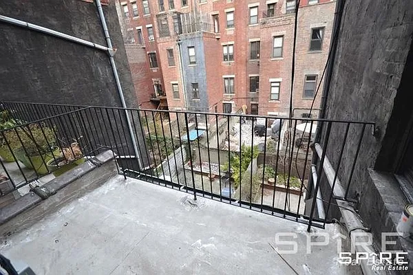 Rented by Spire Group | media 3