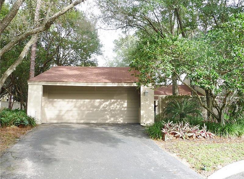 1st image of 111 Weeping Elm Ln