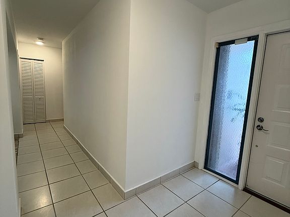 5th image of 11339 SW 86th Ln