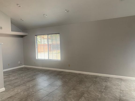 5th image of 24848 Half Dome Ct