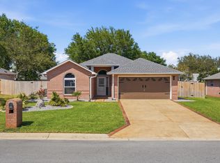 7983 Lola Cir, Navarre, FL 32566