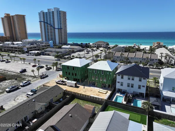 5233 Thomas Dr, Panama City, FL 32408