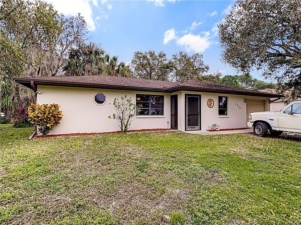 1st image of 2372 Palomar St