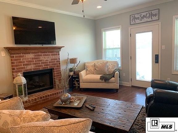 2nd image of 109 Hedge Hill Dr
