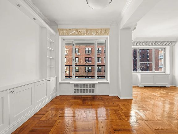 2nd image of 36 Sutton Pl S APT 5D
