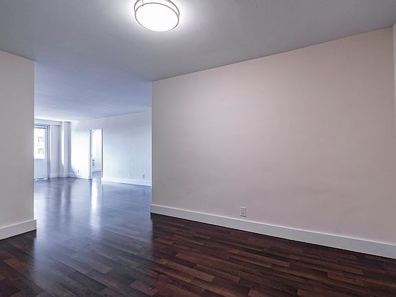 4th image of 10440 Queens Blvd APT 11H