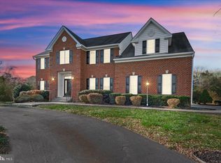 146 Town And Country Dr, Fredericksburg, VA 22405