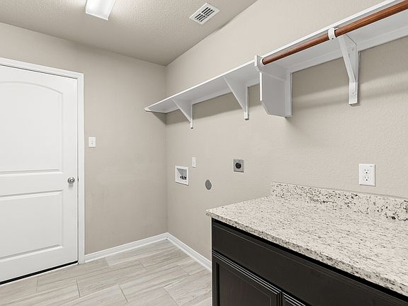 4th image of 2809 Keathley Dr