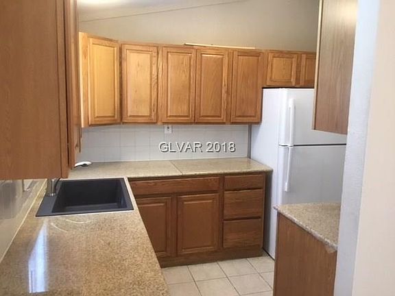 4th image of 1305 Harriet St