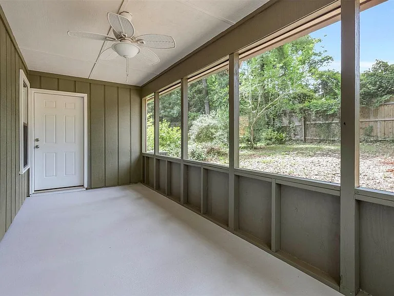 2556 Panther Creek Rd #B — Photo 25