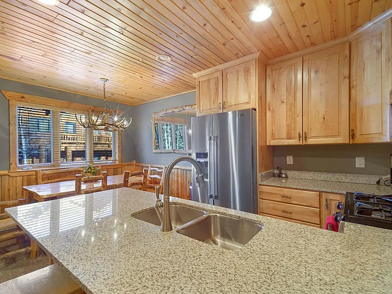 3987 N Timber Wolf Ln #11A — Photo 4