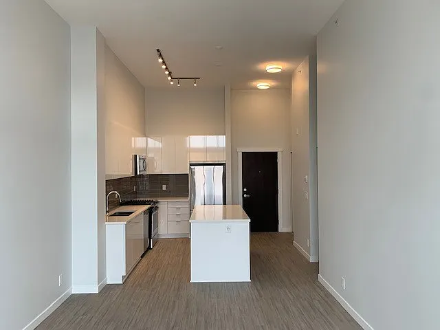 8150 207th St #D404 — Photo 2