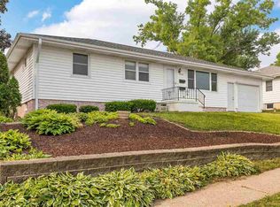 3105 Franbrook Ter NW, Cedar Rapids, IA 52405