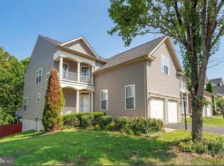 15264 Lord Culpeper Ct, Woodbridge, VA 22191