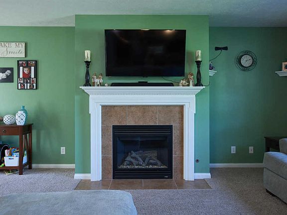 5th image of 10330 Admiral Dr