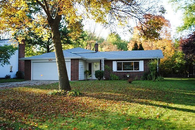 1st image of 28493 Windsor Dr