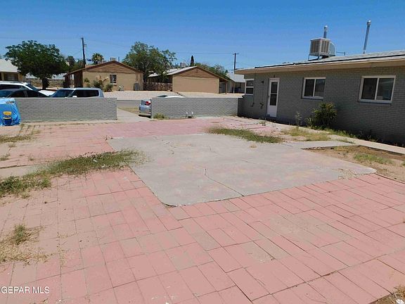 4th image of 1317 Saint Johns Dr
