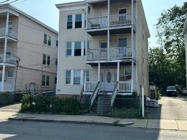 1491 River St, Hyde Park, MA 02136